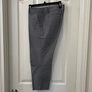 Hilary Radley Cropped Pant - Black/White Pattern. Womens :  8.